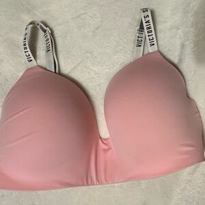 Victoria's Secret Light Pink 36DD  wireless comfy VS logo on straps